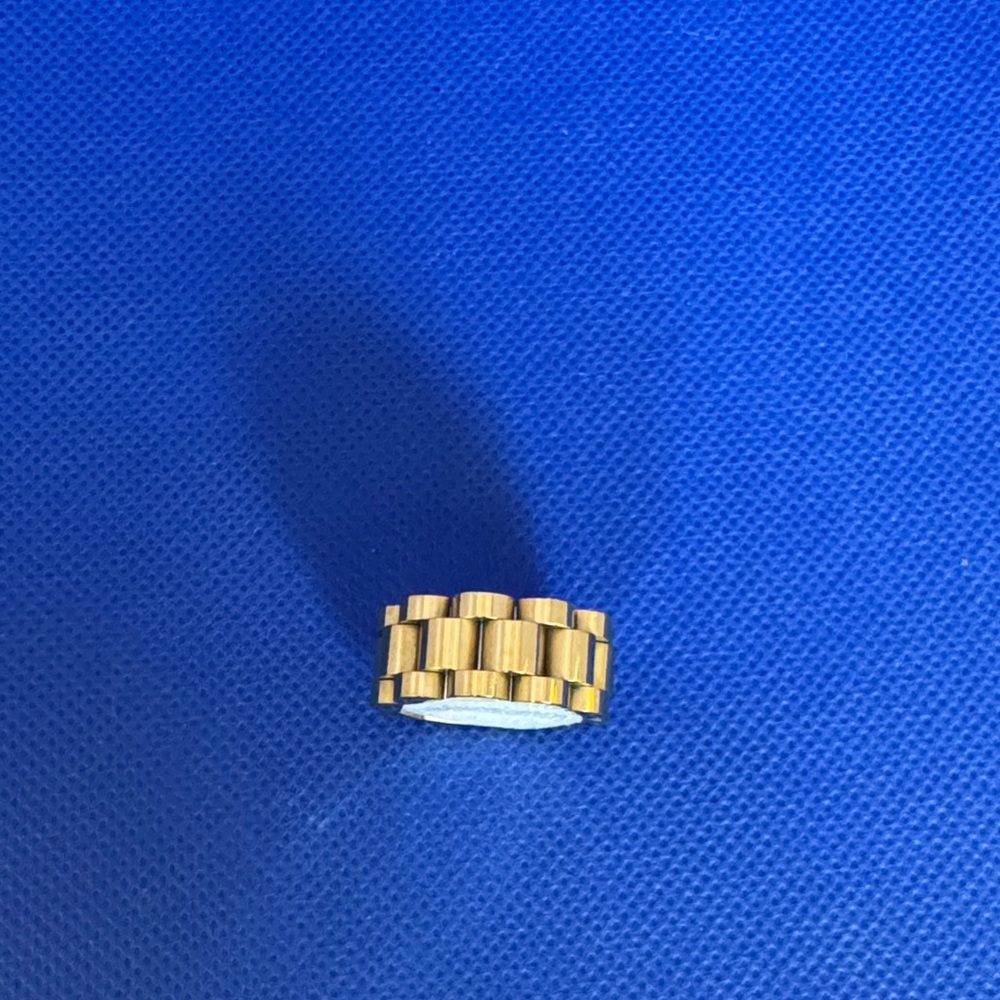 Gold-plated chain ring